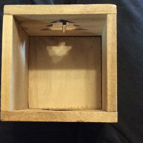 Etched wood candle holder. H258 - Picture 2 of 4